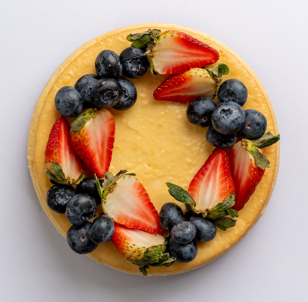 LemonWithFreshBerriesCheesecake_Cheesecake_Top_202507 (2) (Large)
