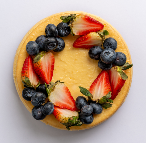 LemonWithFreshBerriesCheesecake_Cheesecake_Top_202507 (2) (Large)