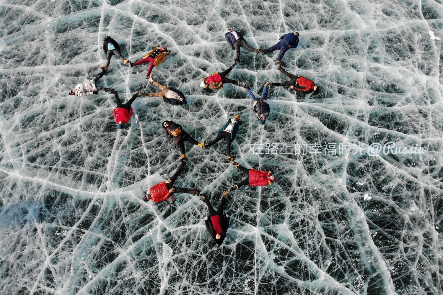 前往奥尔洪岛的气垫船