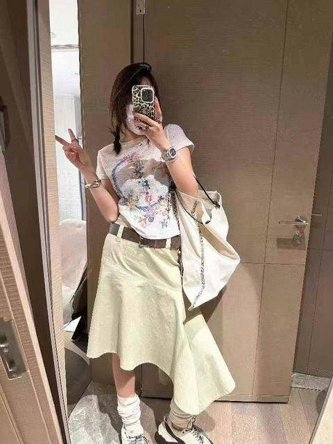 WG.WE万佳1楼4街6档小洁 2025-06-06 15.24.30