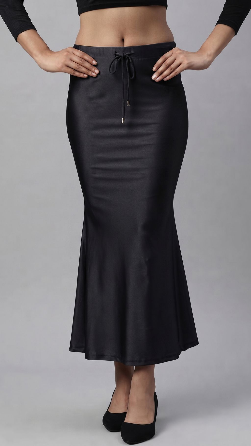 black color saree shapewear