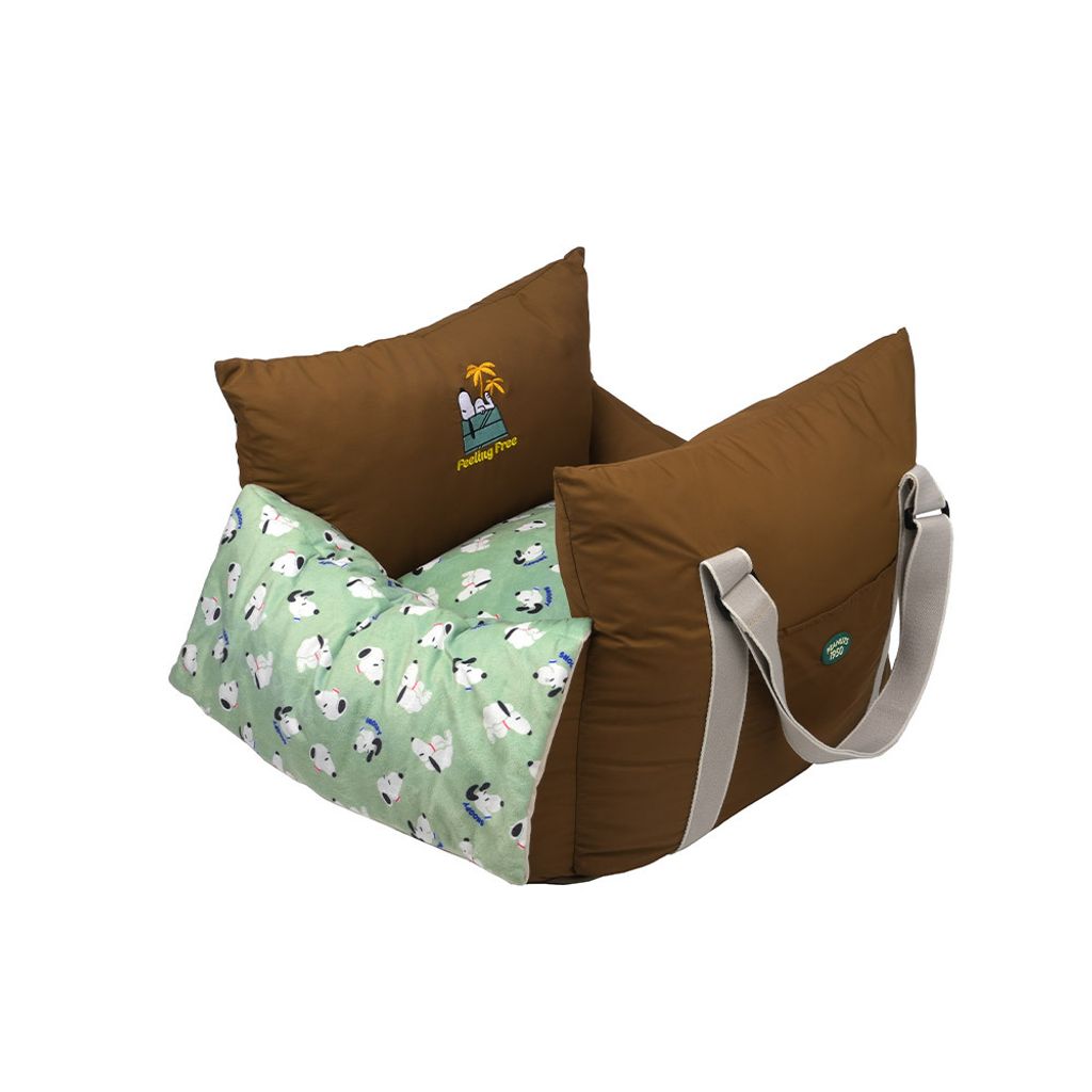 P-75.PEANUTS-FEELING-FREE-CAR-SEAT-2