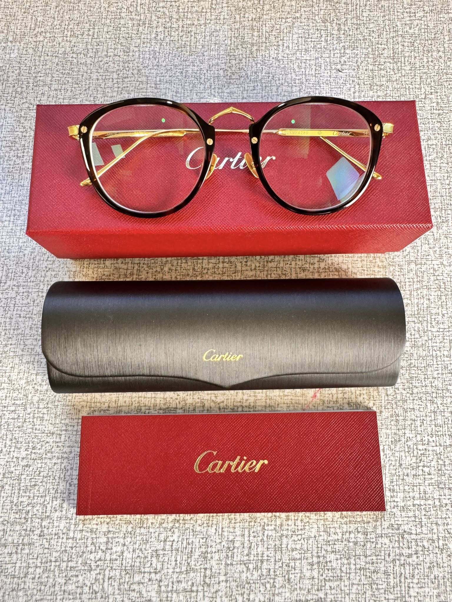 529321068_122177735672569030_6411602043591948484_n