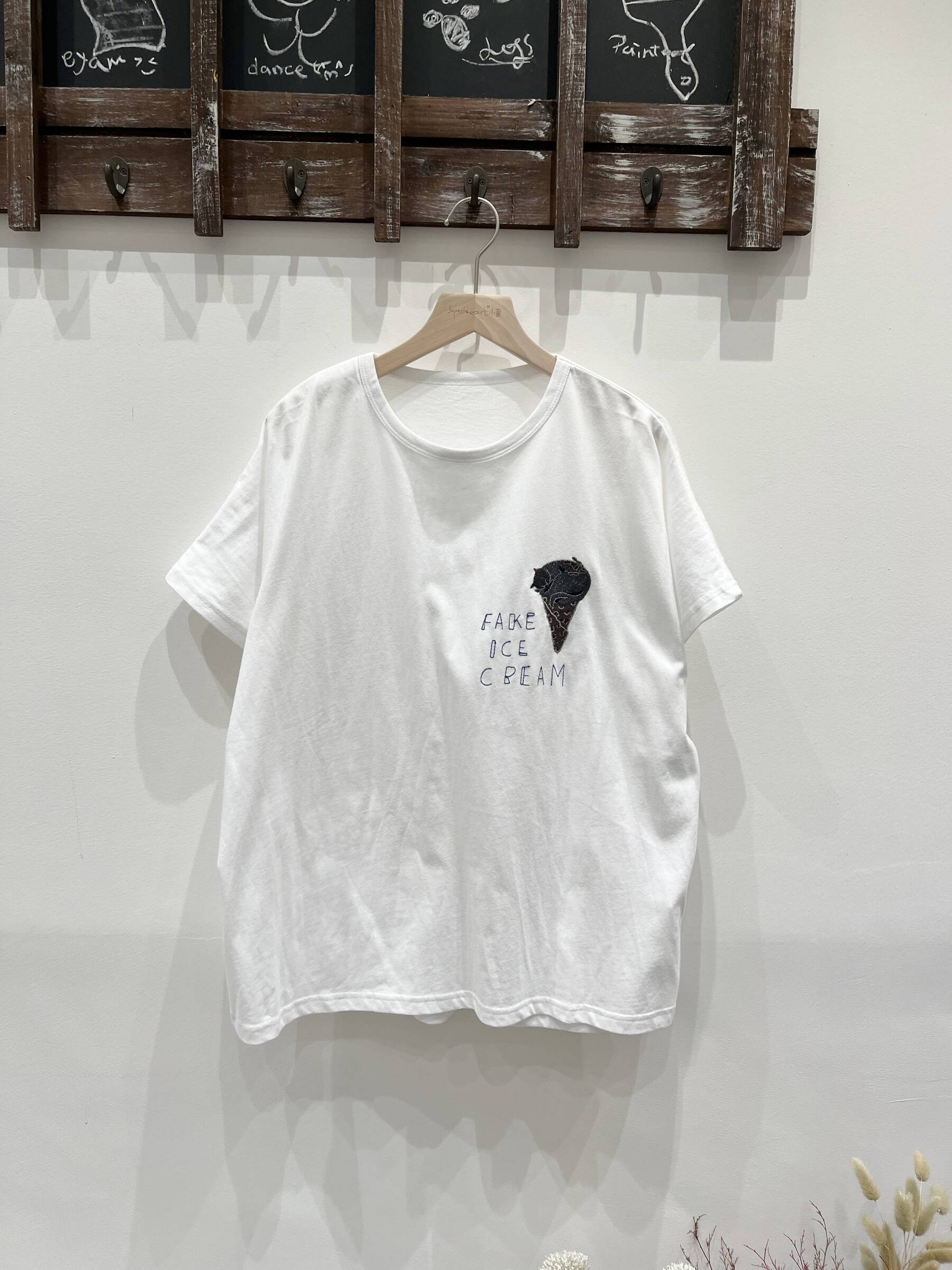 白