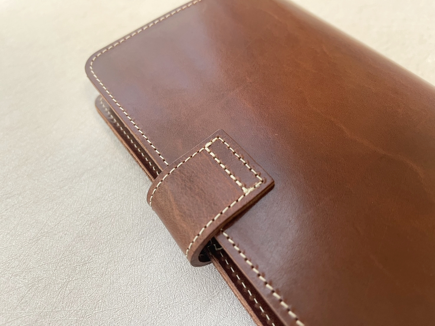 真皮紋理與縫線近拍