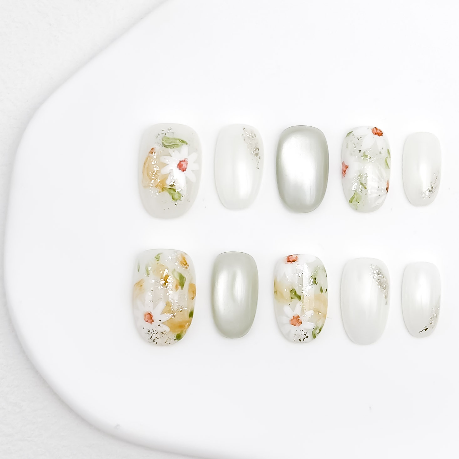 【白茶花園】