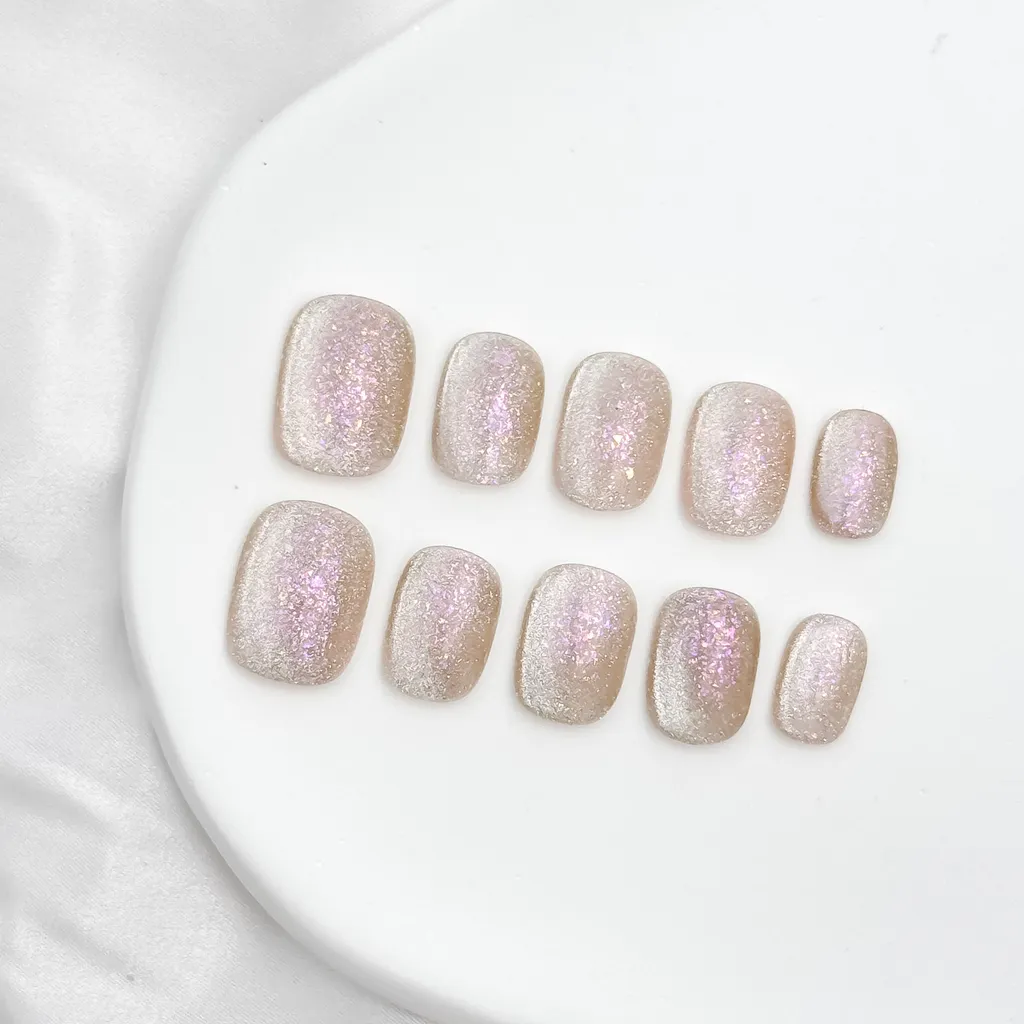 【#極光裸粉】貓眼