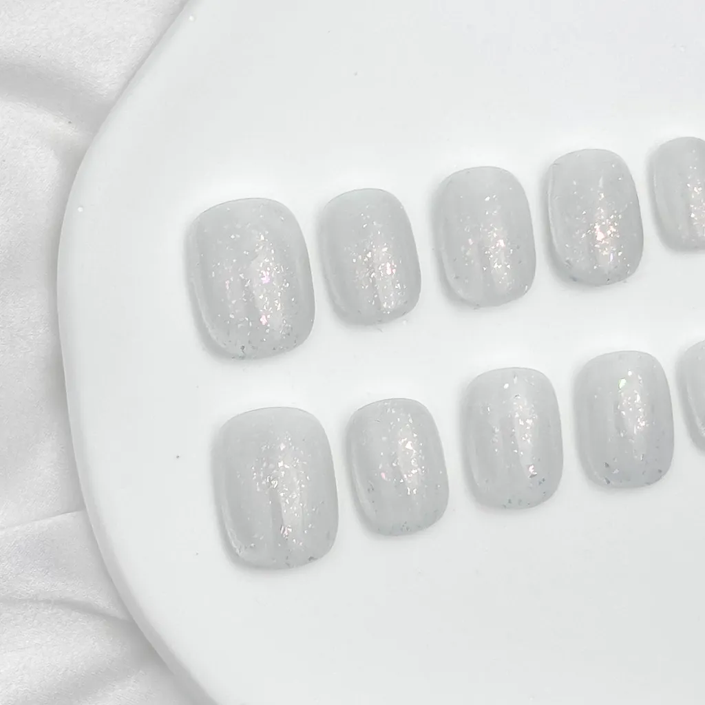 【#雪白銀河】貓眼