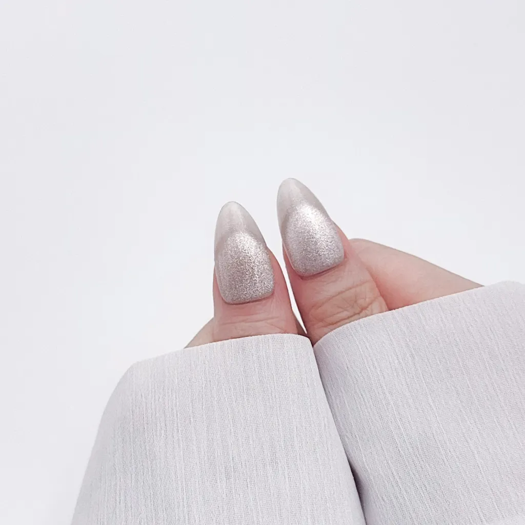 【清晨】微笑貓眼