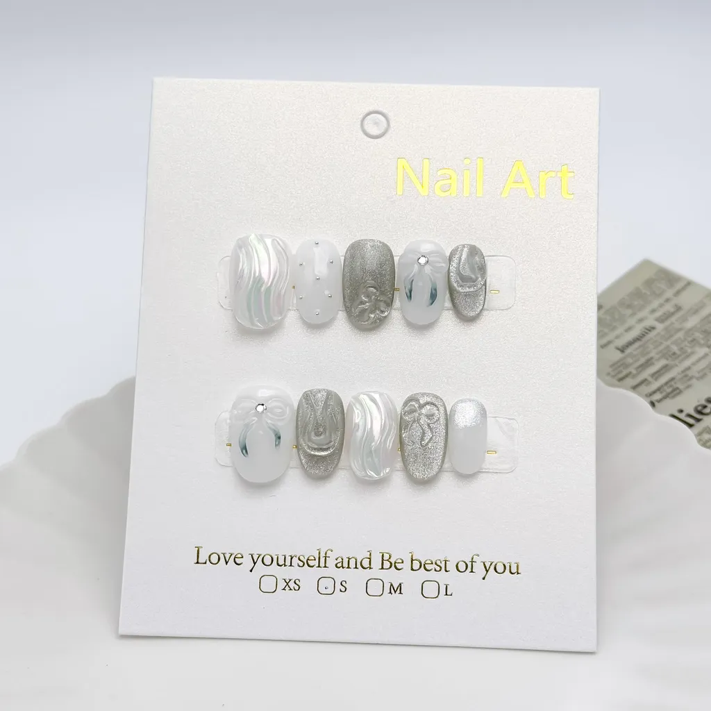 【浮雕蝴蝶結】