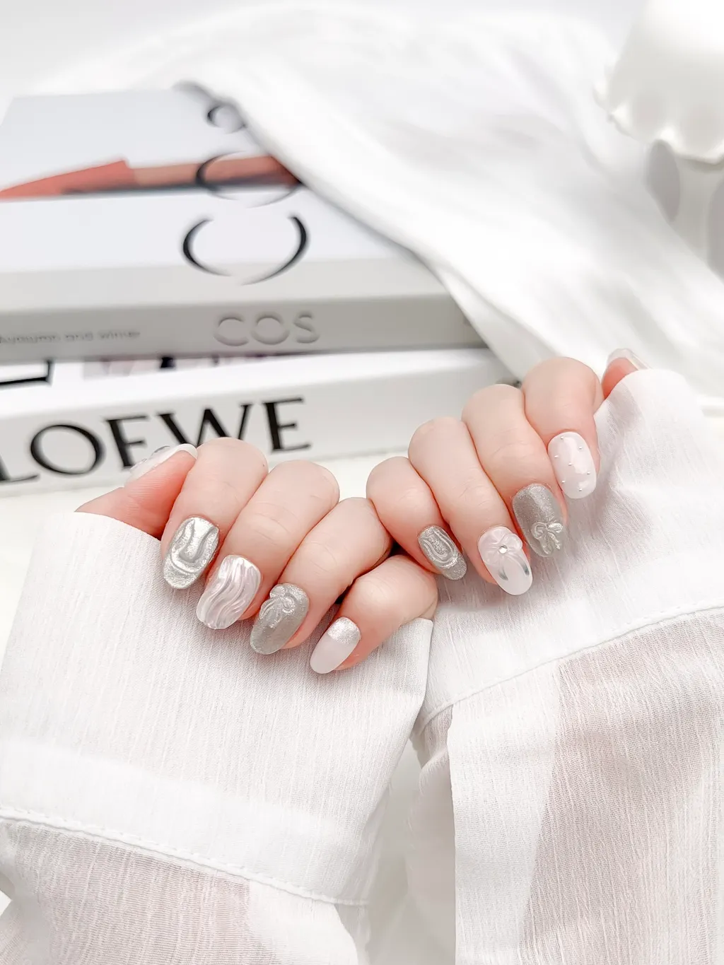 【浮雕蝴蝶結】