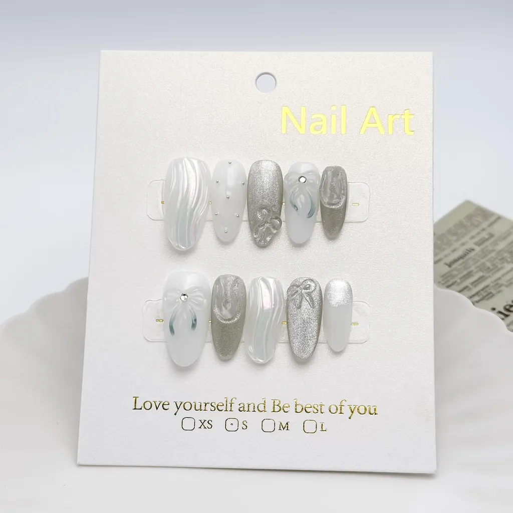 【浮雕蝴蝶結】