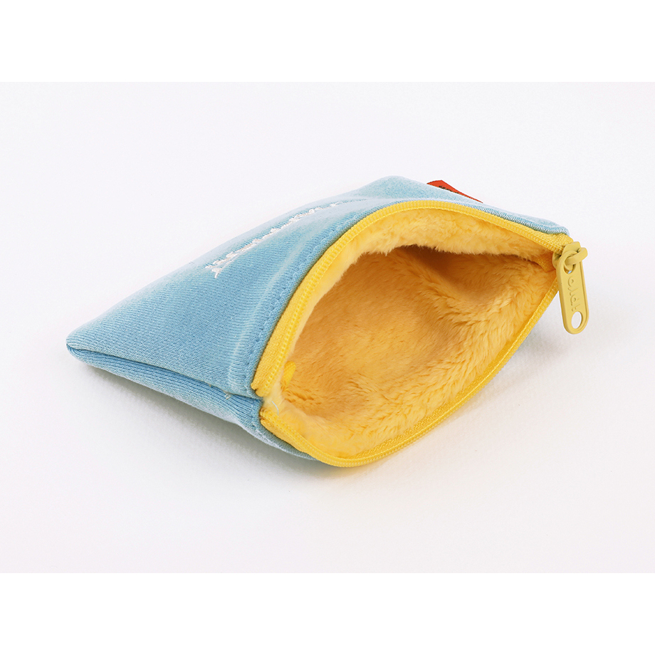 tw-11134207-7qula-li4g9tjard4yc7