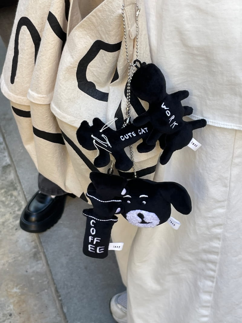 tw-11134207-81zth-mj3o6otu3mrn4d