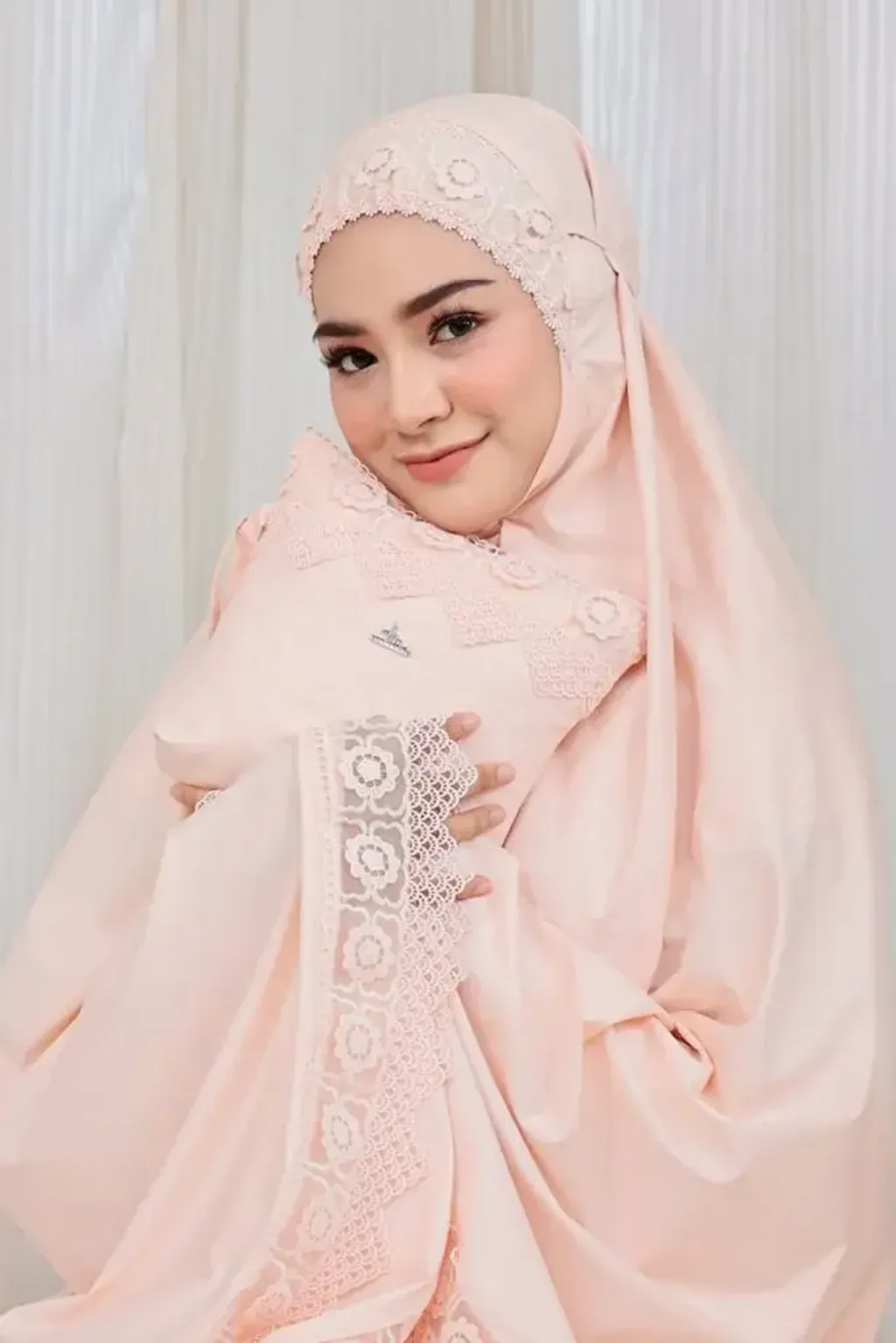 pearl-peach-1-683x1024.jpg