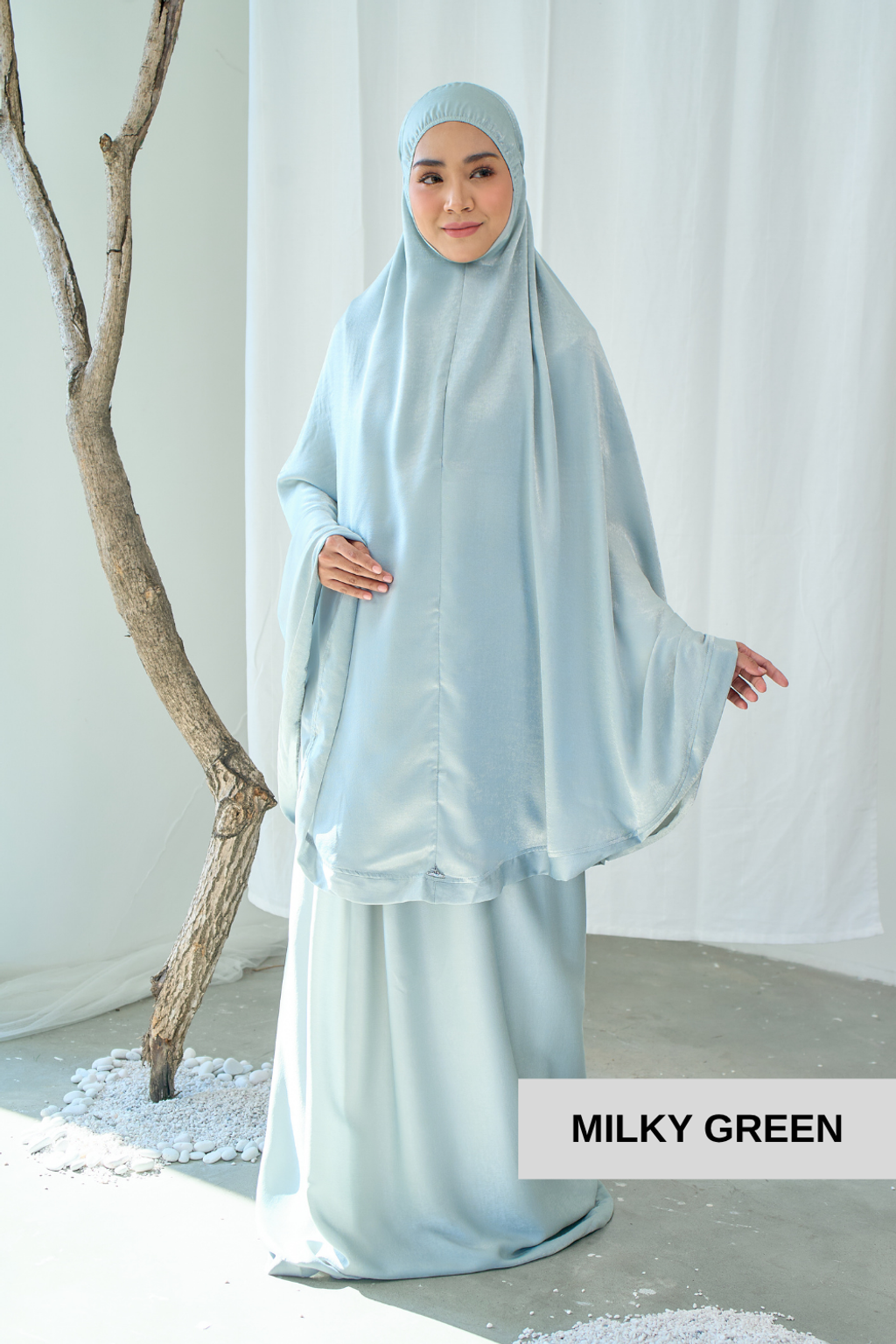 MILKY GREEN