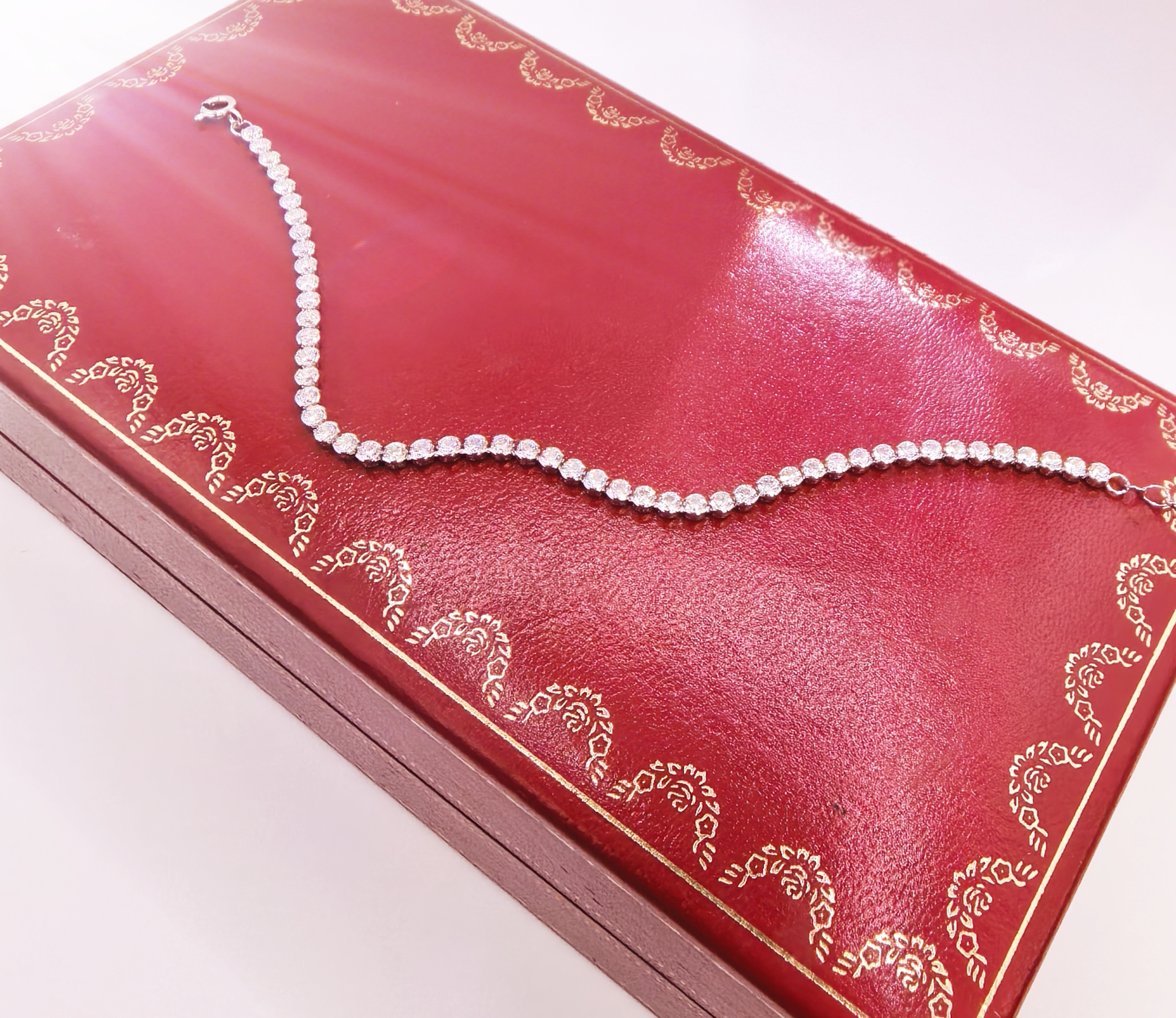 A MASTERPIECE OF REFINED BRILLIANCE