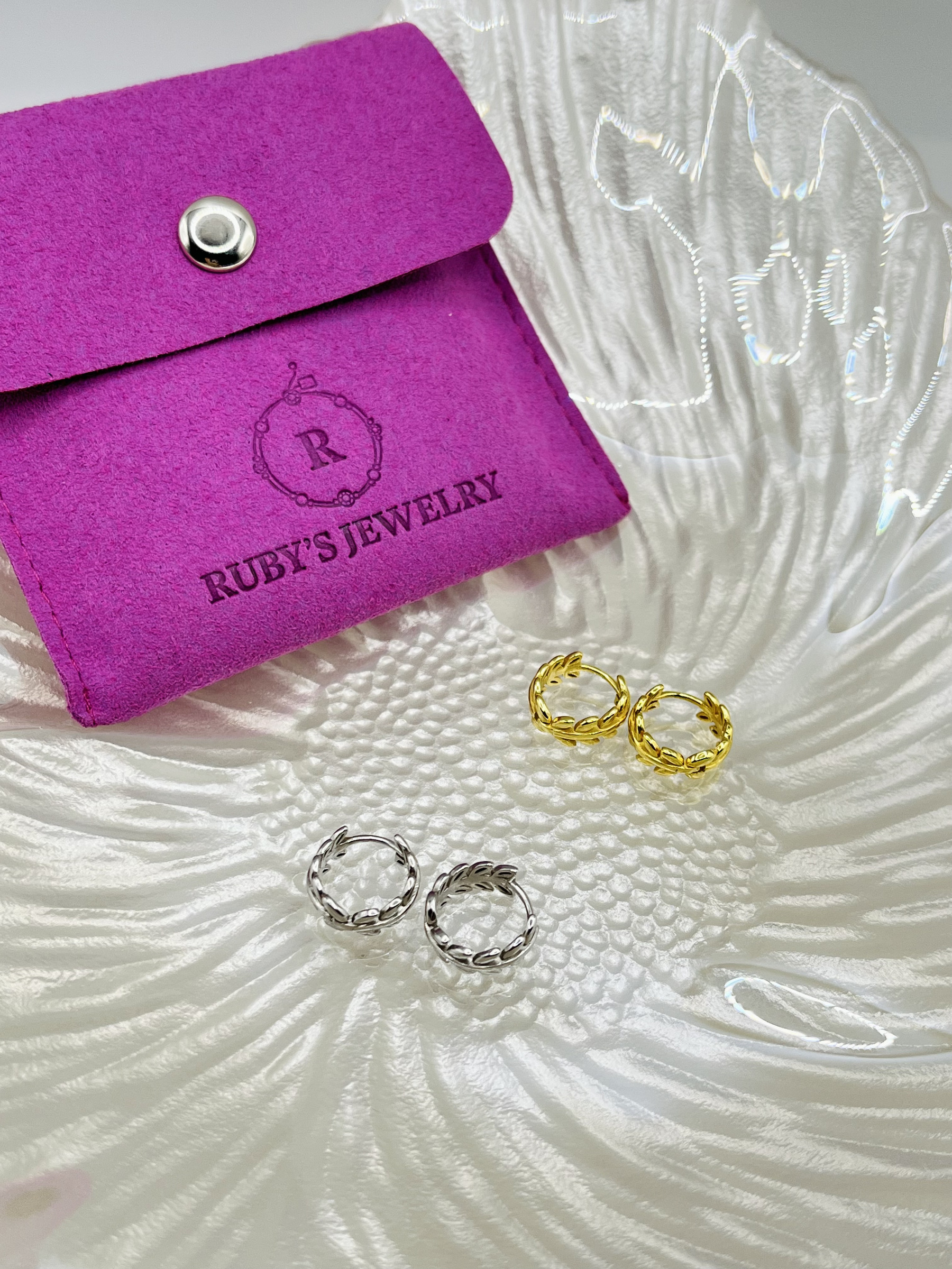 tinywow_20251103_073044130_iOS_85686047