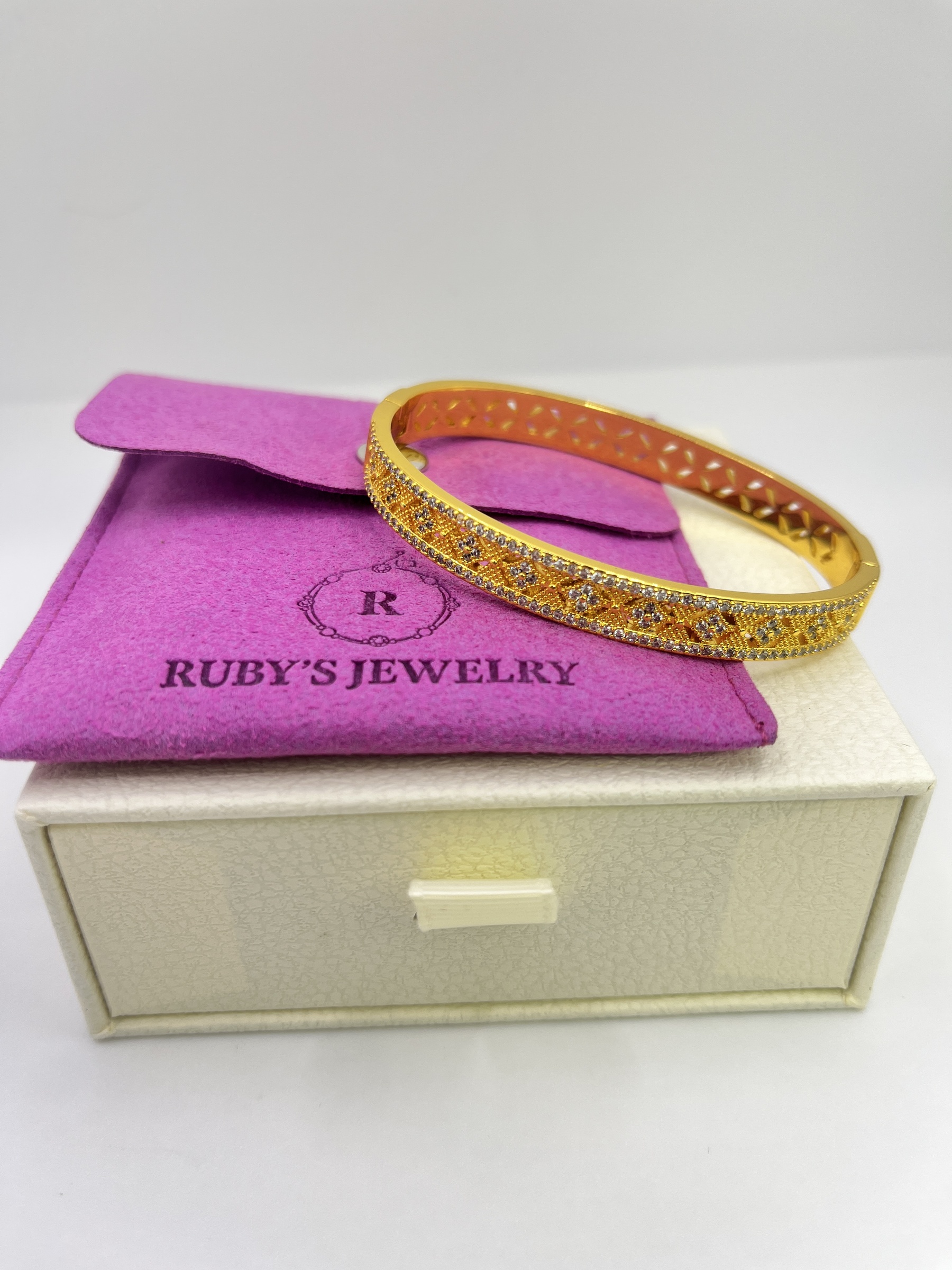 20251107_085041115_iOS