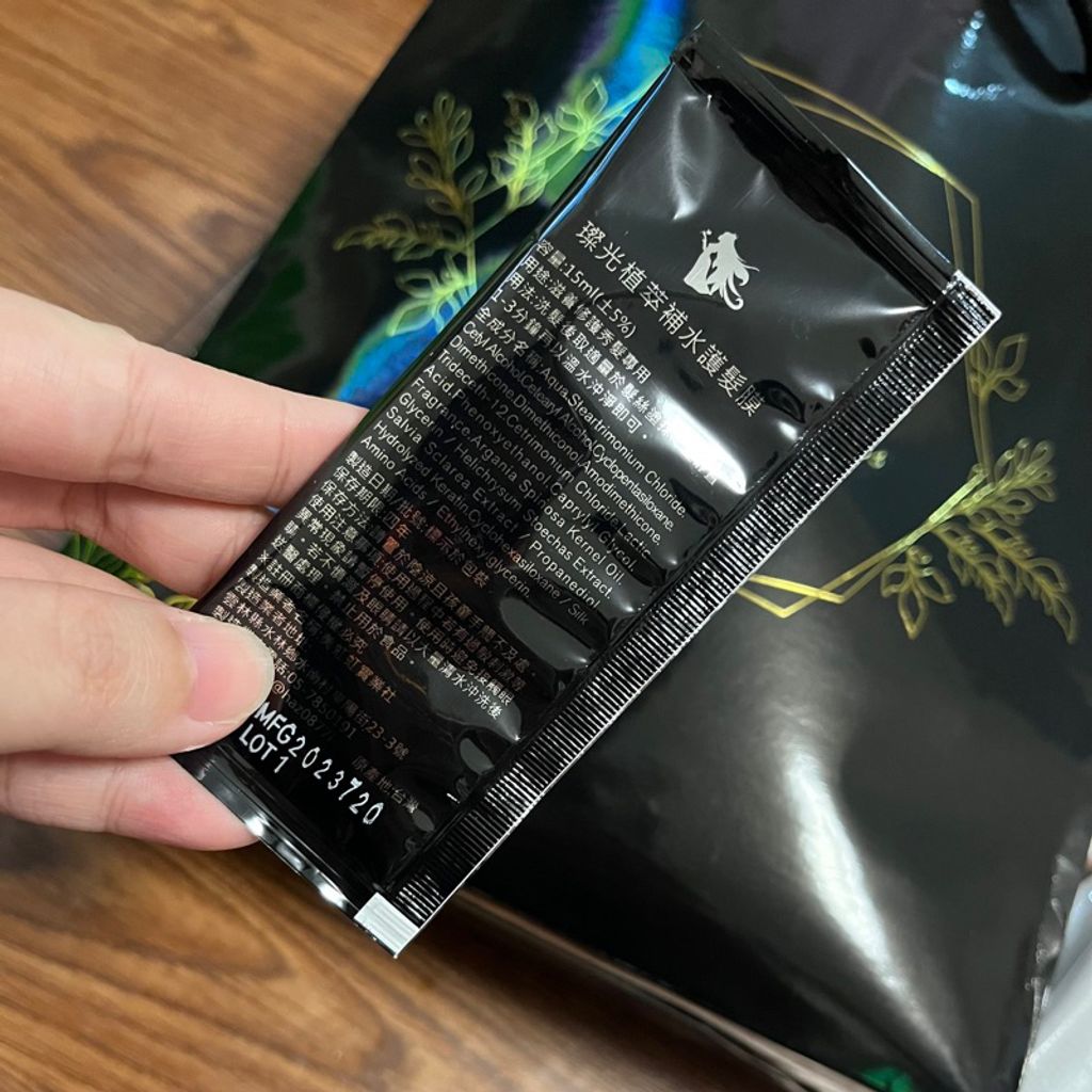 tw-11134207-7r98z-lm7js6sin0619d