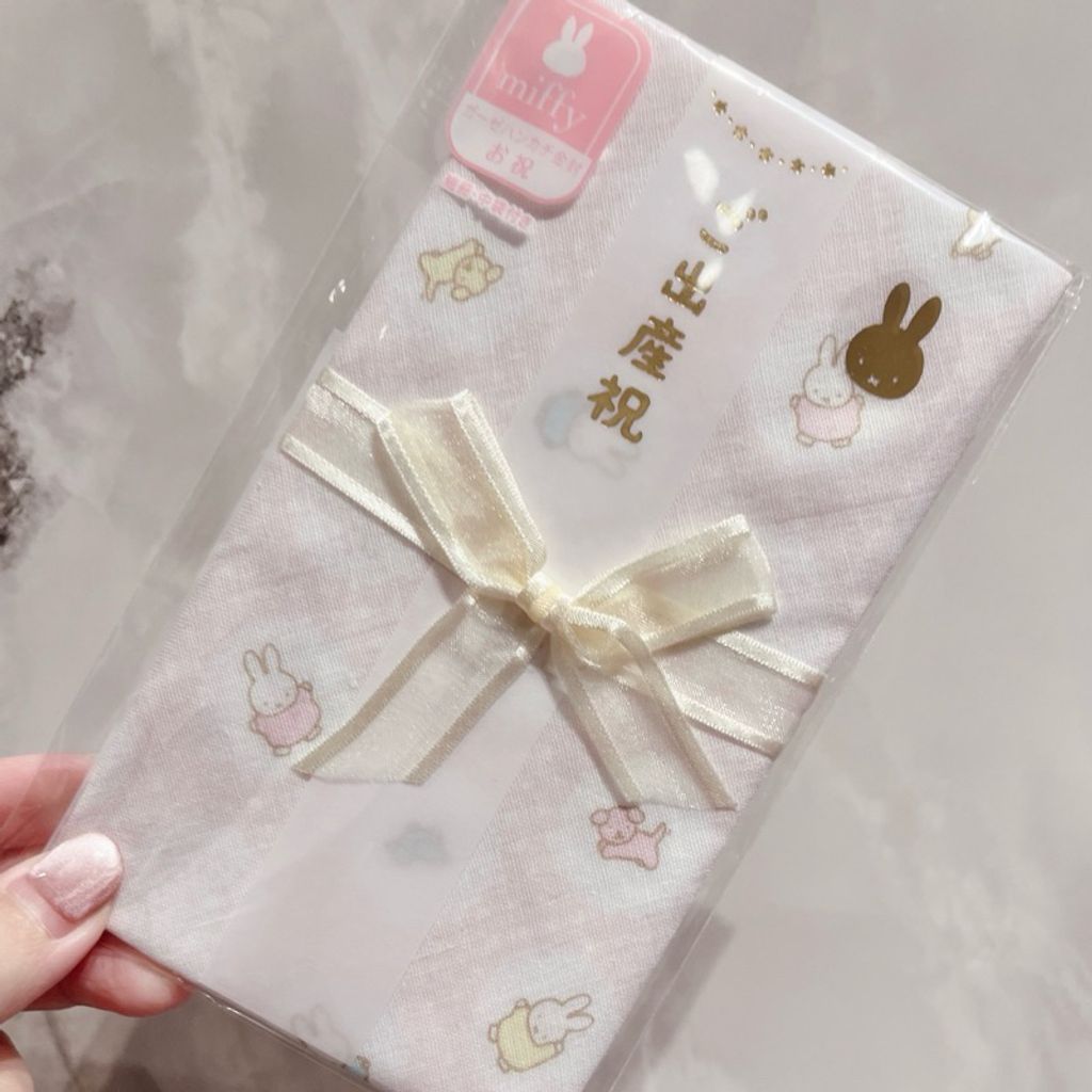 tw-11134207-7ras9-m2xve36sf9ez7b