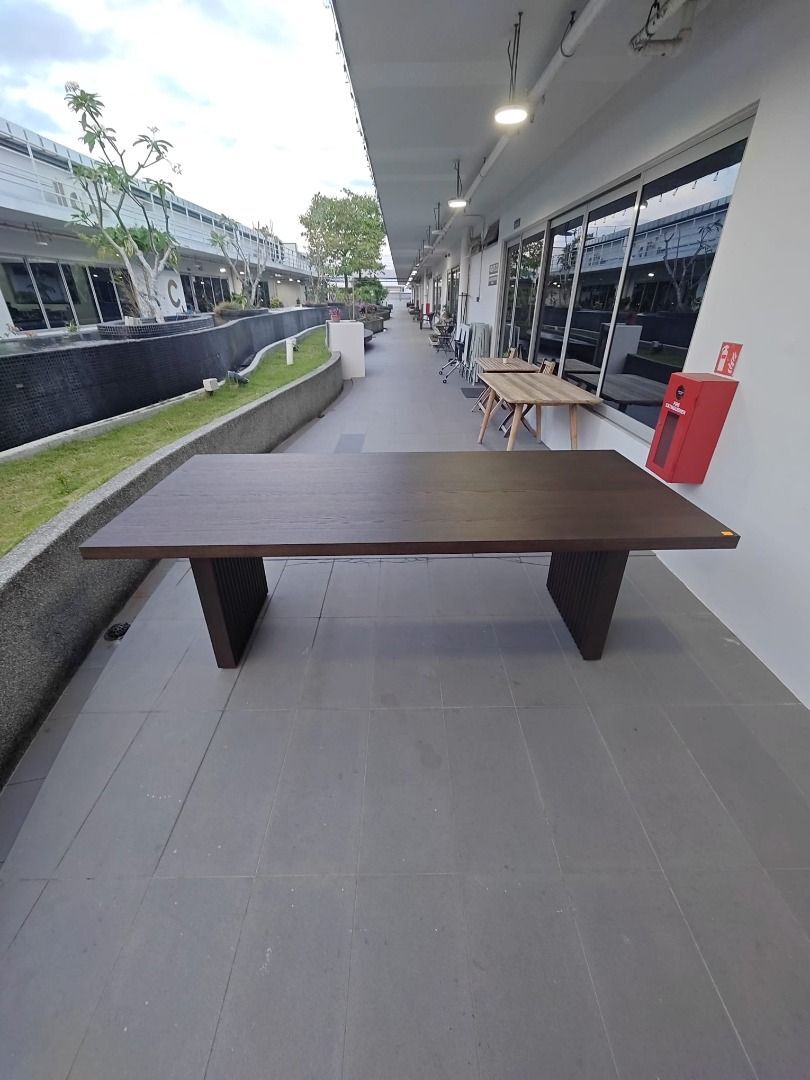 santi_valpo_225cm_dining_table_1769765158_caaff5e9_progressive