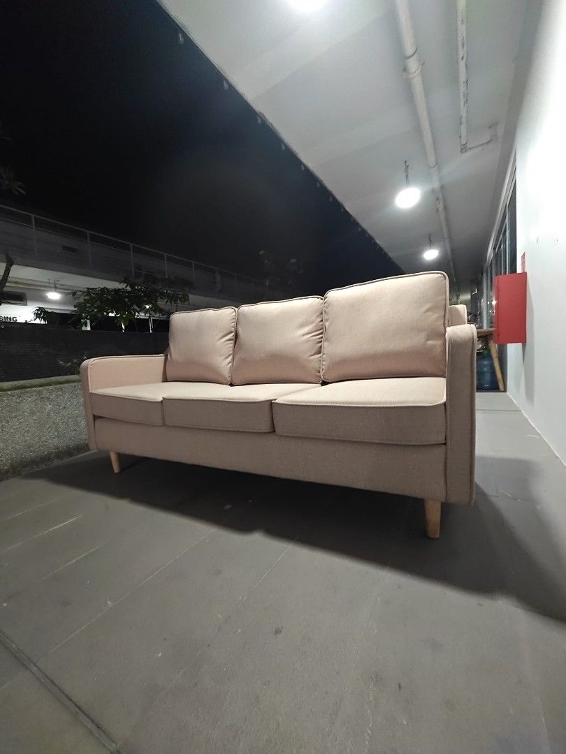 valente_pet_friendly_designer__1772787404_3a78b32e_progressive