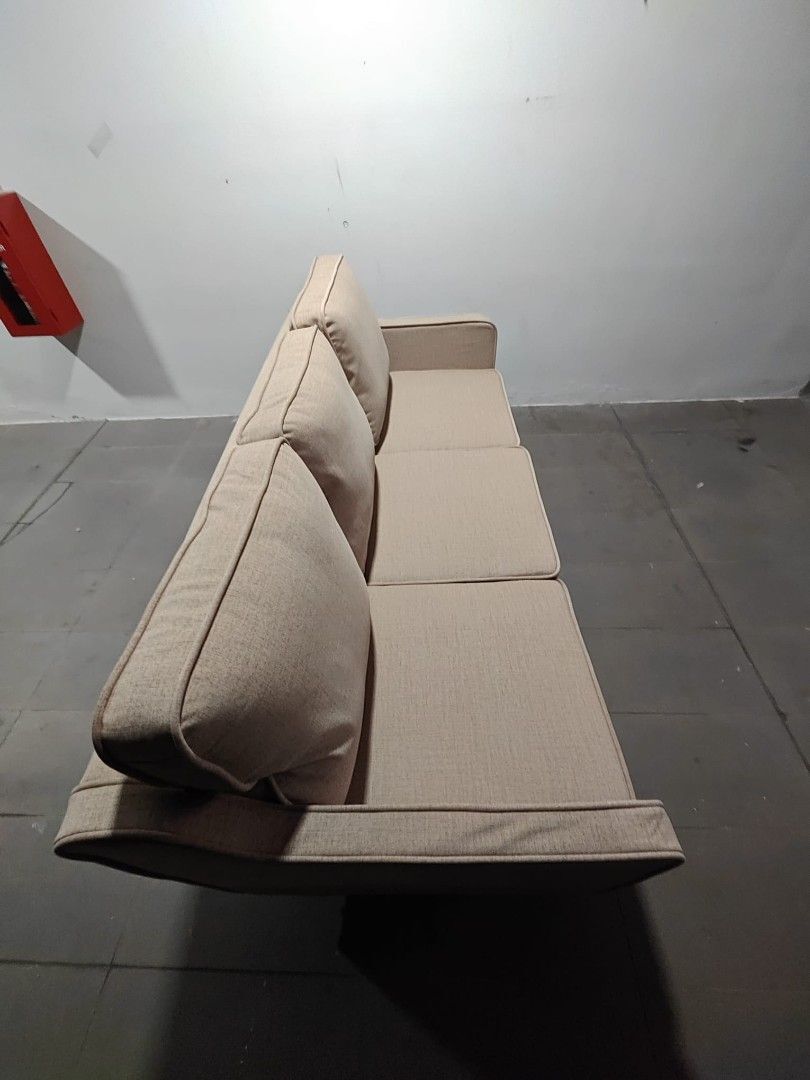 valente_pet_friendly_designer__1772787404_a060846d_progressive