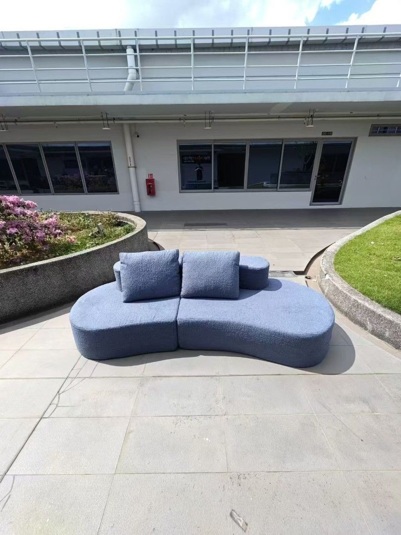 kloud_3_seater_curved_sofa_in__1771737701_5d88d9b5_progressive