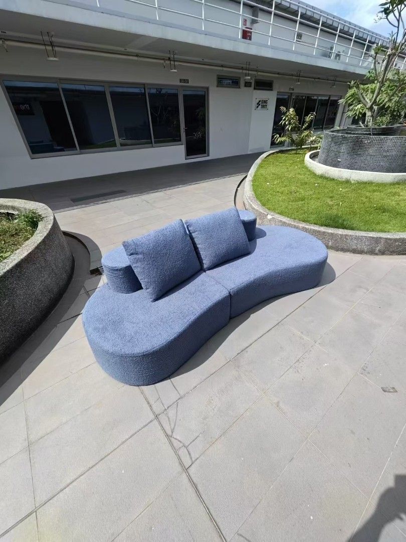 kloud_3_seater_curved_sofa_in__1771737701_fc3cc30d_progressive