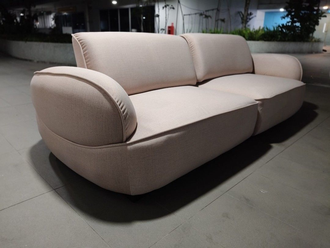 snail_pet_friendly_3_seater_so_1772796255_518ac366_progressive