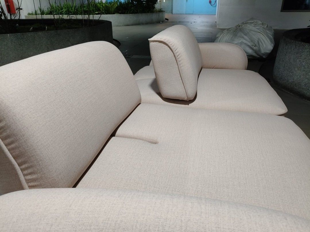 snail_pet_friendly_3_seater_so_1772796255_35f199c8_progressive