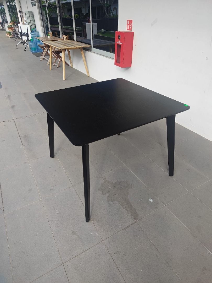 borowa_1m_dining_tableblack_1773300314_49847d9c_progressive