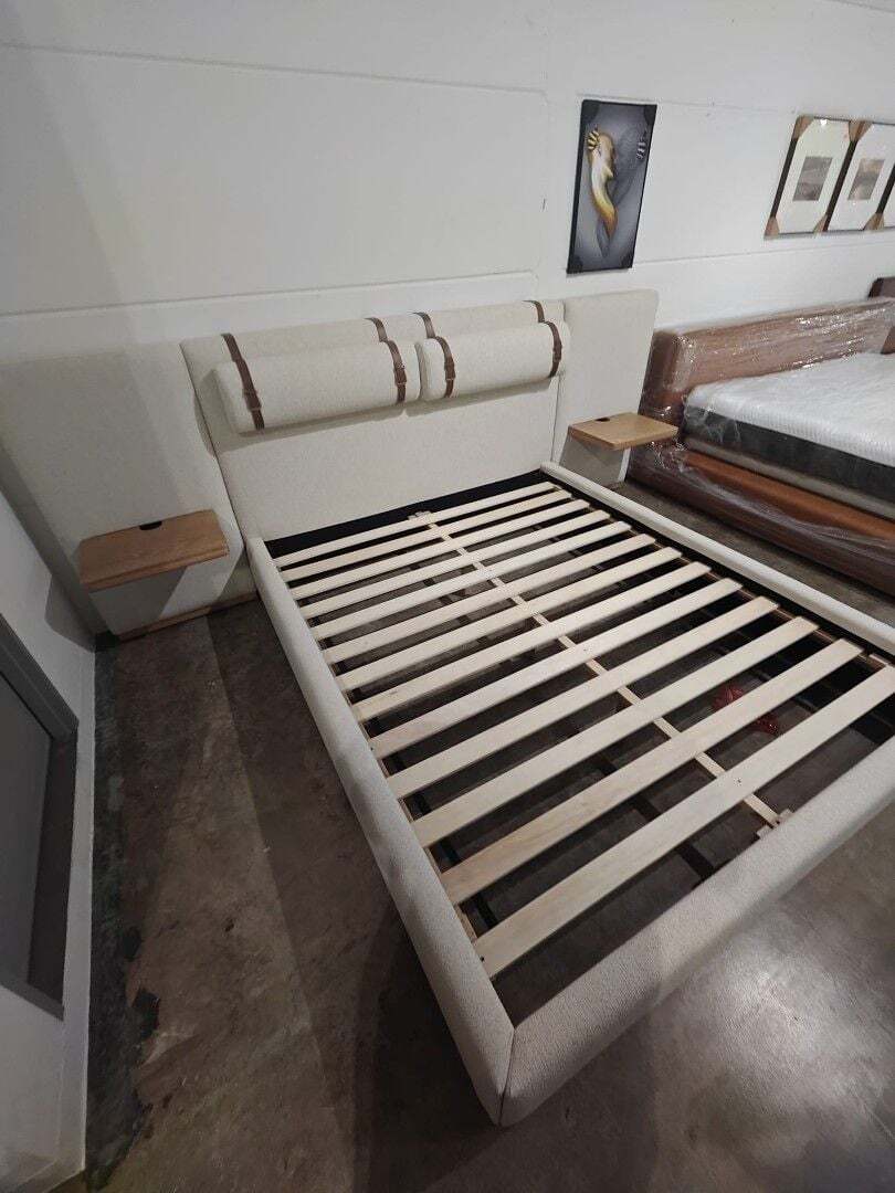 heffner_queen_size_performance_1774696251_69472c58_progressive