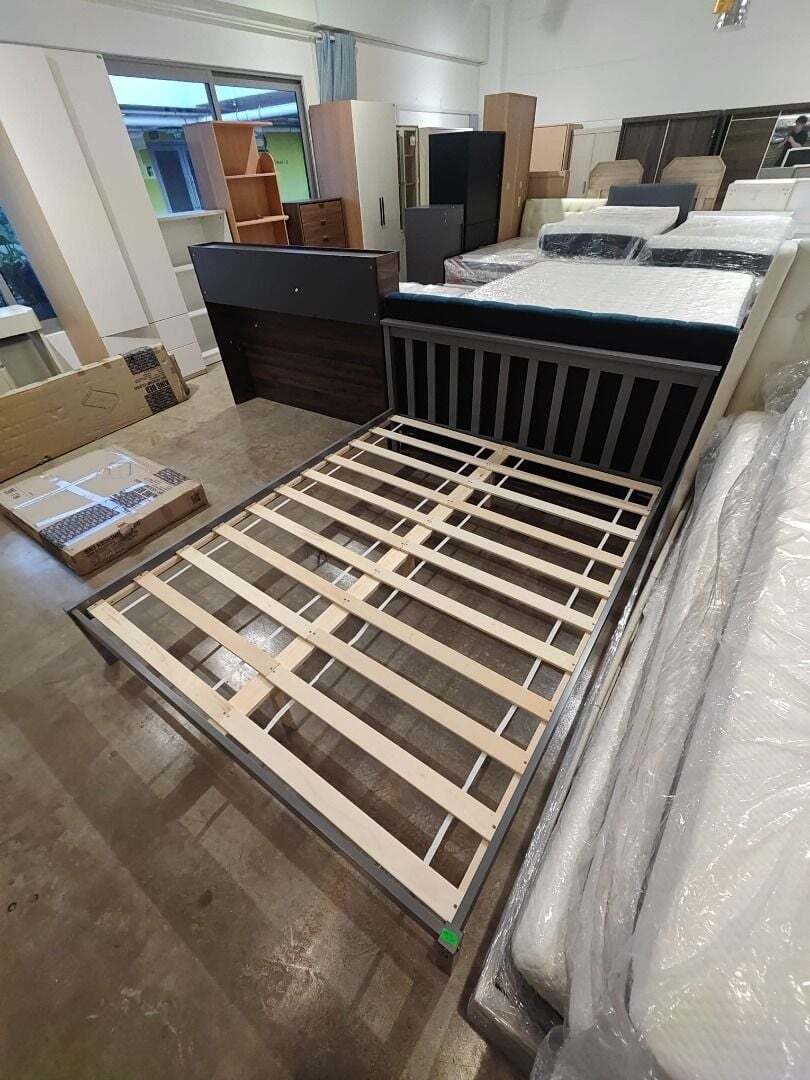 ruzenda_queen_pine_wood_bedfra_1774430083_2178204c_progressive