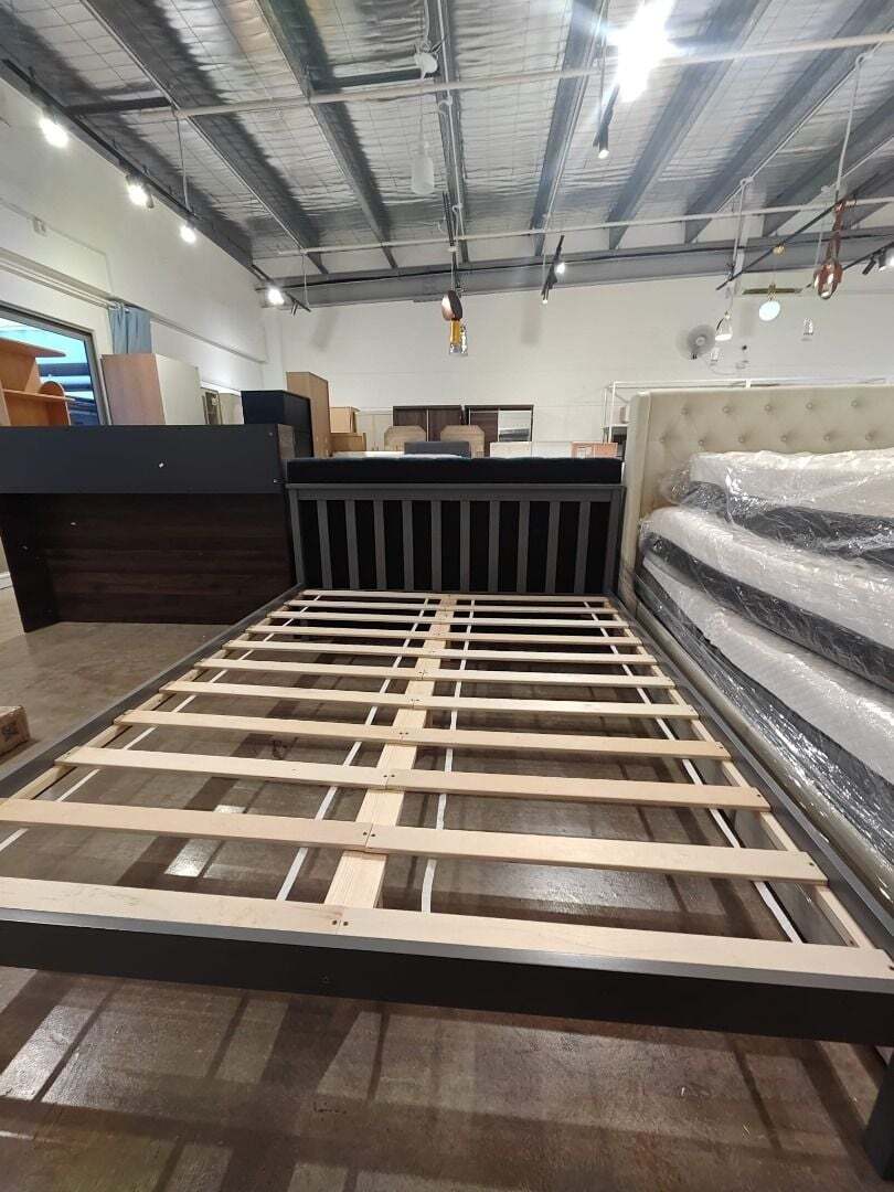 ruzenda_queen_pine_wood_bedfra_1774430083_2bddc8e1_progressive