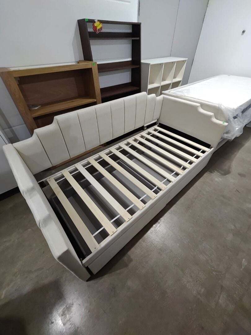 puthren_single_daybed_with_dra_1768460576_4ef13444_progressive