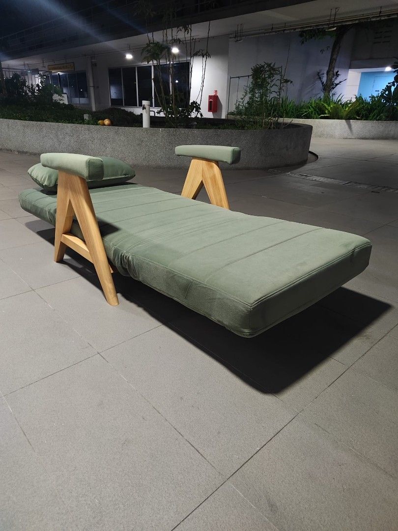 newsom_foldable_sofa_bed_1774085849_e749156a_progressive