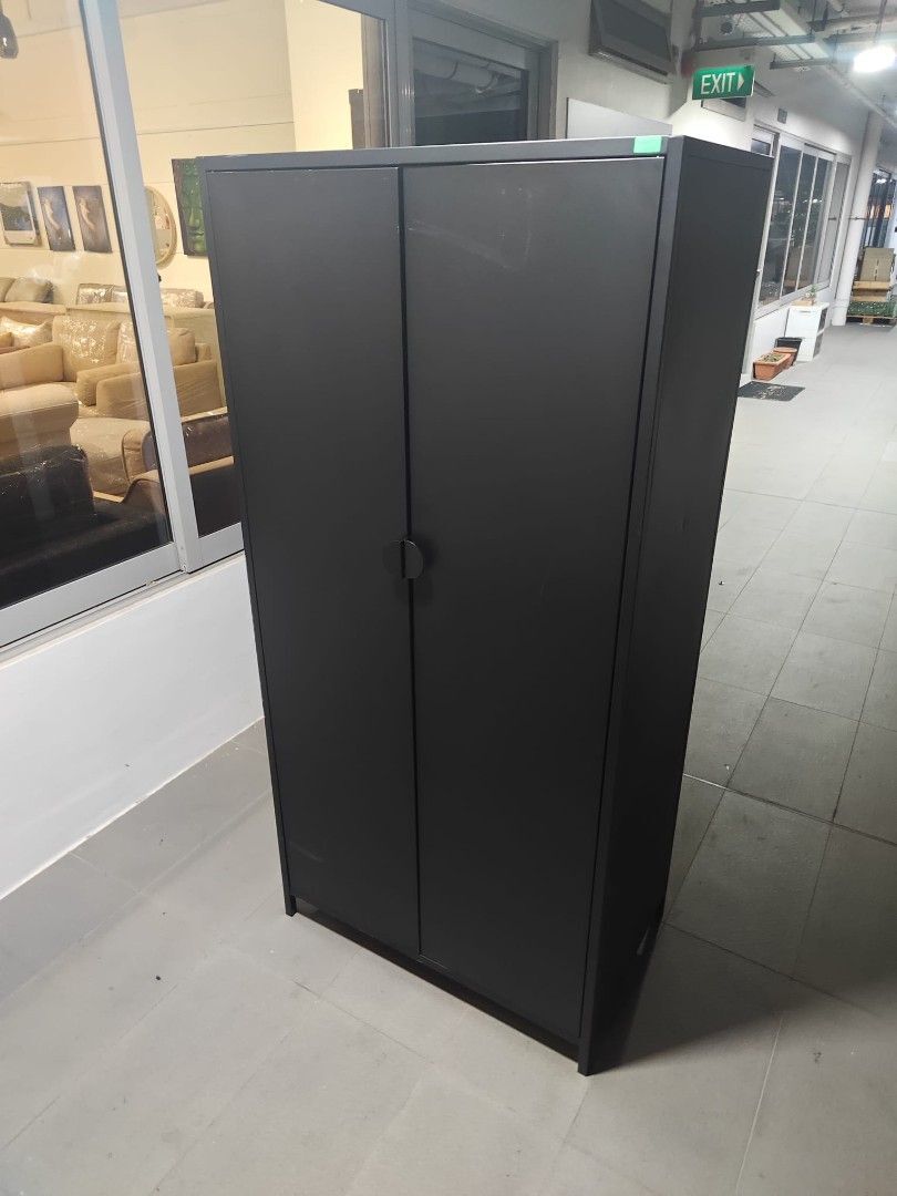 samat_metal_wardrobe_1774085313_81b27c51_progressive