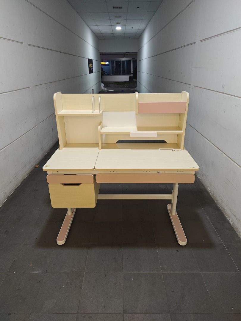 staunton_adjustable_children_s_1768027114_a3cbd71e_progressive