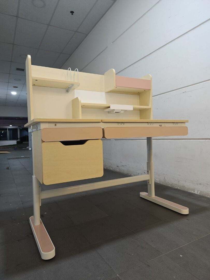 staunton_adjustable_children_s_1768027114_f54fe3a7_progressive