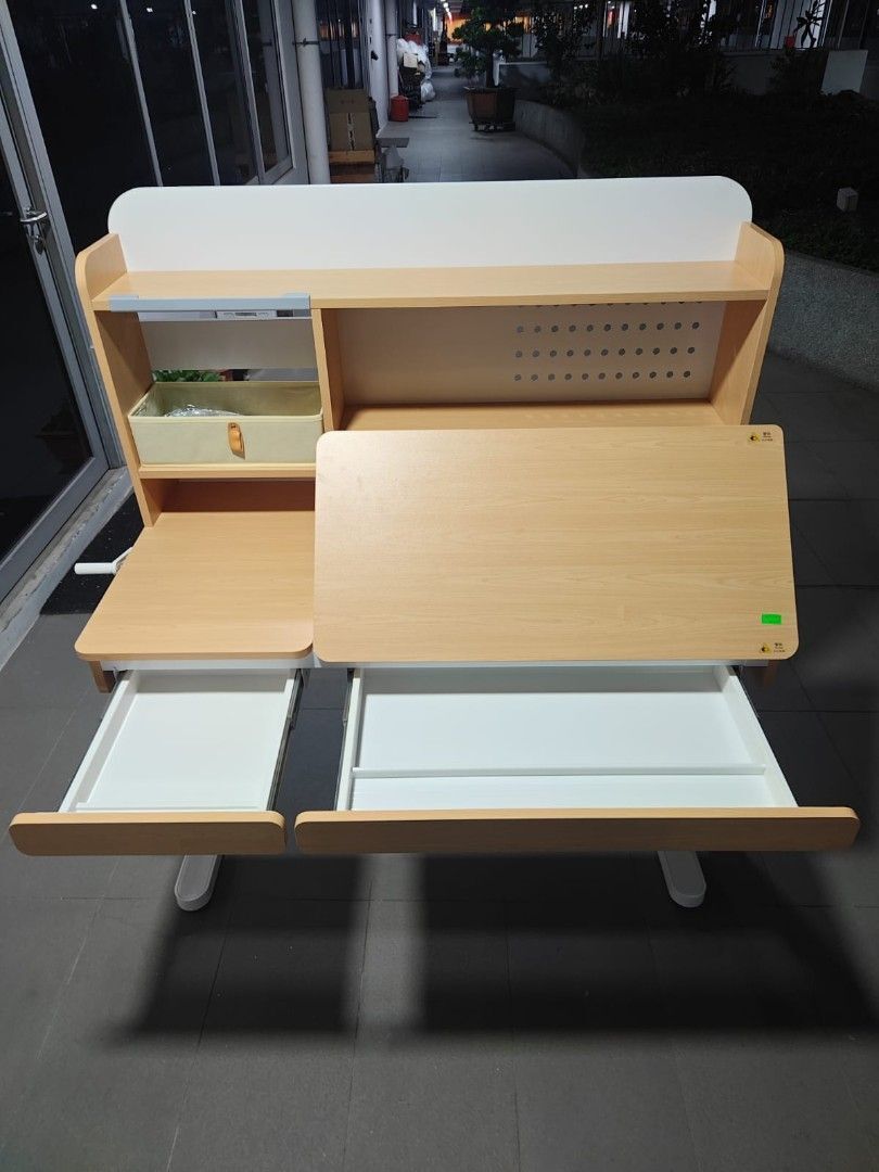 middleton_adjustable_height_ki_1772711574_6eb98898_progressive