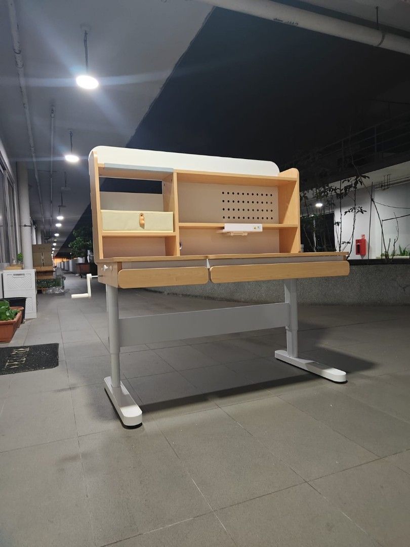 middleton_adjustable_height_ki_1772711574_805fa8fd_progressive