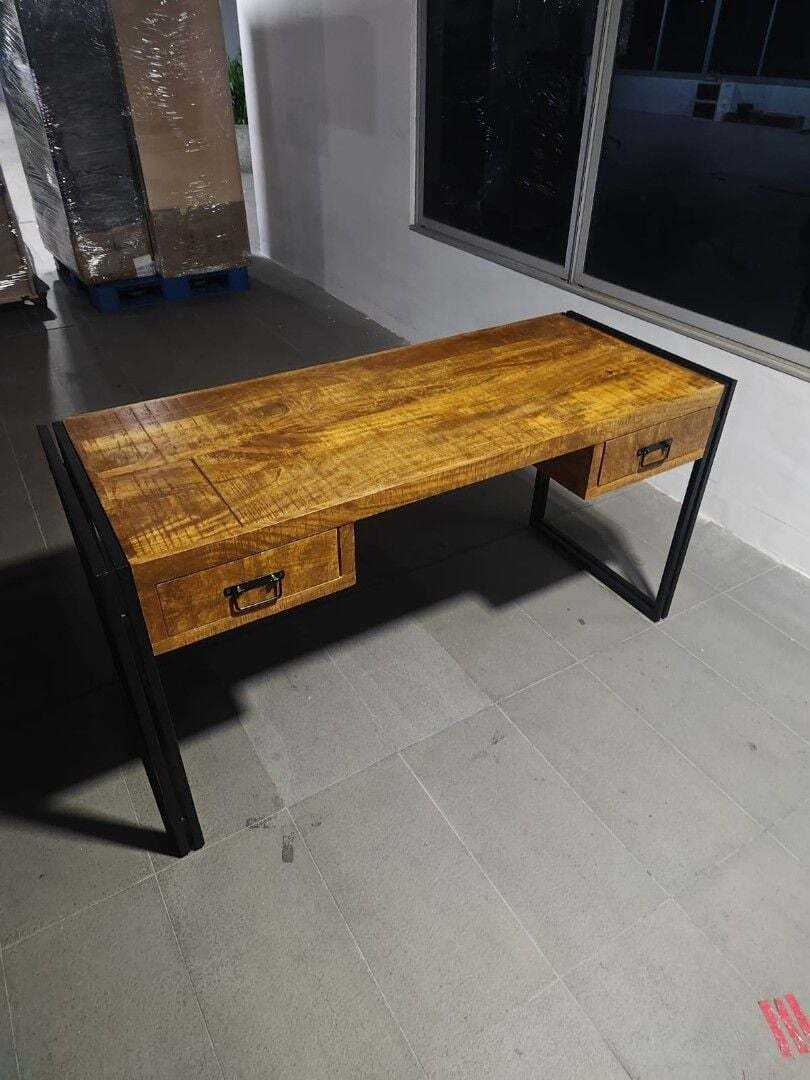 kairam_industri_series_wooden__1774085717_9ca3f78e_progressive