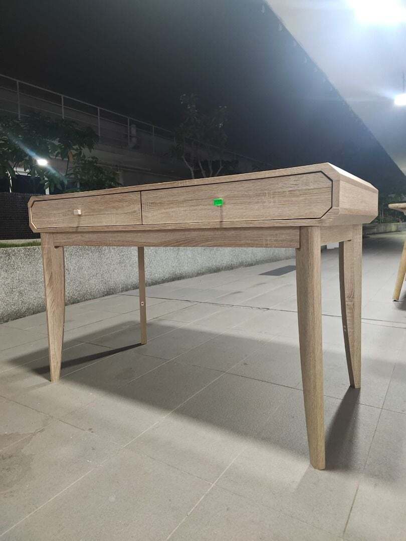 argentea_study_desk_1774187548_dc5358c3_progressive