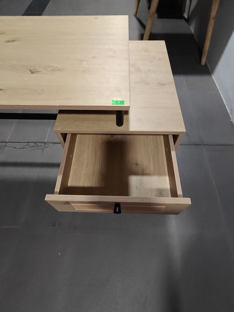 bidane_computer_desk_1774943357_36d301c0_progressive