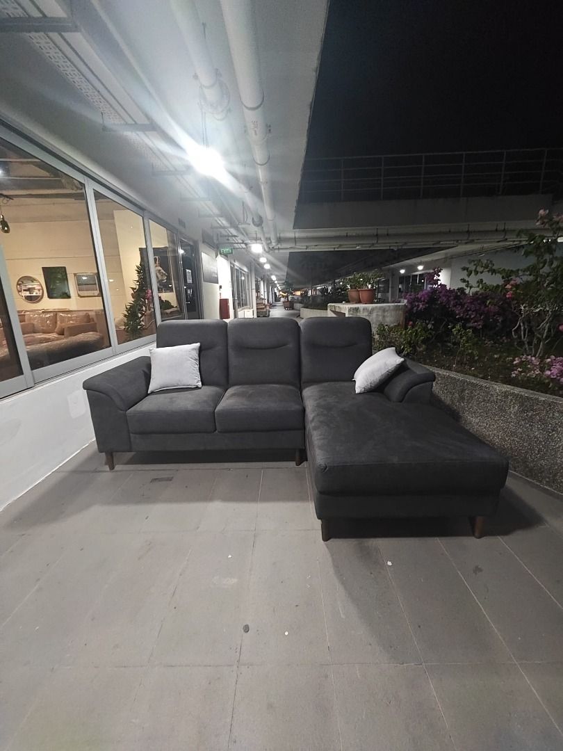 harkness_lshaped_duron_fabric__1774589987_844d0f2e_progressive