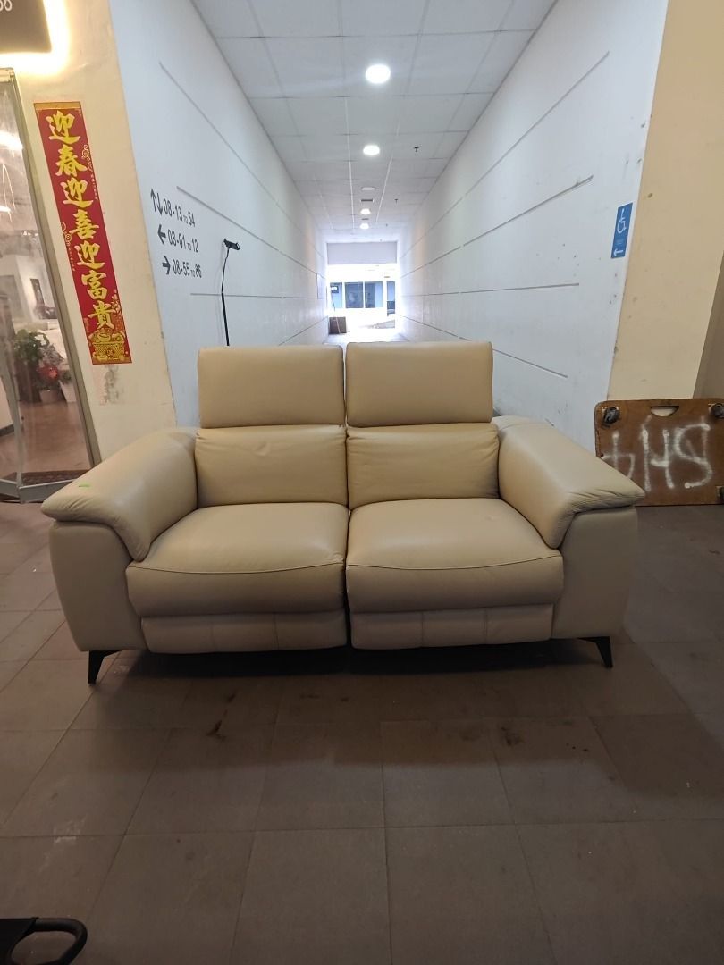 karamazov_2_seater_full_leathe_1773219793_7ff475b2_progressive