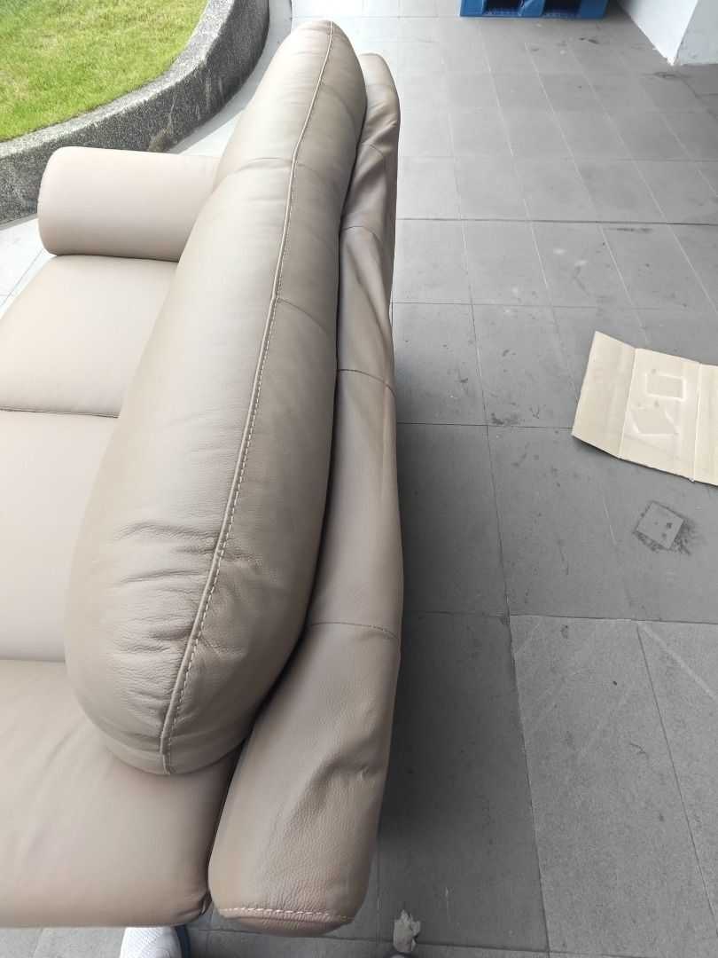 grossman_2_seater_full_leather_1776235374_c261e777_progressive