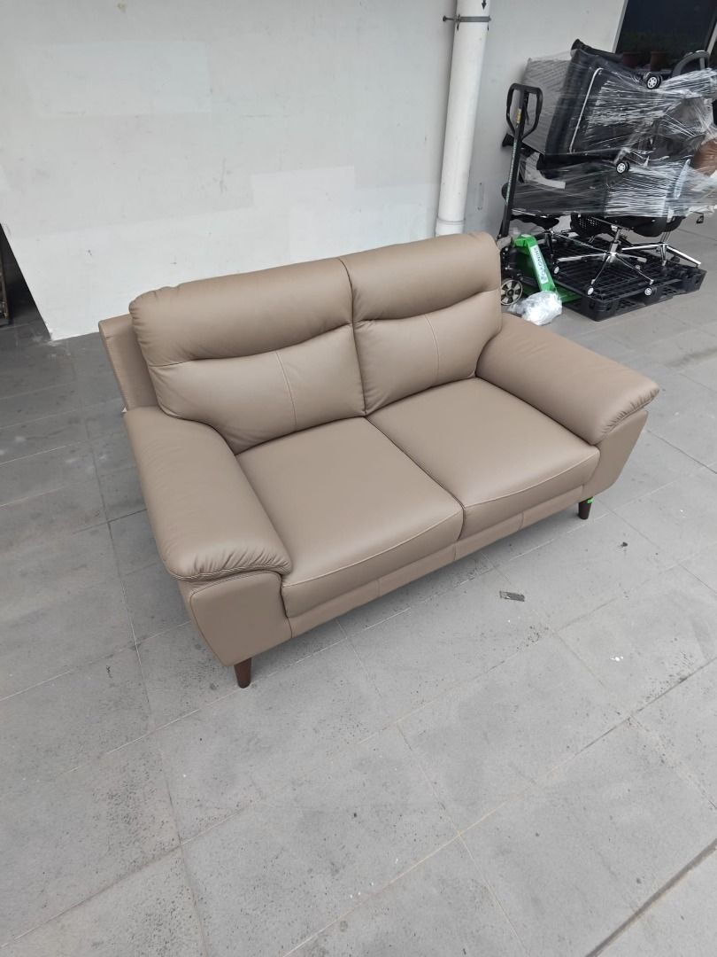 grossman_2_seater_full_leather_1776235374_9e003477_progressive